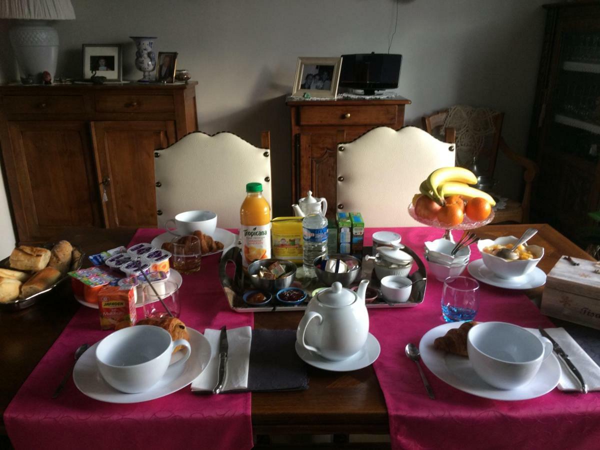 La Mansarde Bed and Breakfast Neuville-sous-Montreuil Exteriör bild